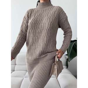 ชุดเสื้อสเวตเตอร์ถักสำหรับผู้หญิง รุ่น 1557 พร้อมกระโปรงเก๋ไก๋ - Product Image 2