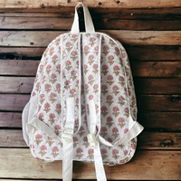 Sac à dos bohème matelassé en coton Design floral sac à dos d'école et de voyage pour fille fait à la main sac de pique-nique personnalisé pour tout-petits pour cadeaux