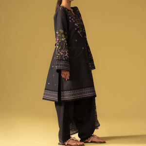 ชุดสلوارคามีซผ้าฝ้ายพรีเมียมจากปากีสถาน คอลเลคชั่นฤดูหนาว ชุดดีไซเนอร์สุดหรู ชุดสلوارคามีซปากีสถานสุดหรู - Product Image 3