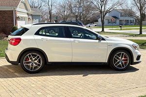 Mercedes-Benz GLA45 AMG 2015 Usado, 355 hp, Turbo de 4 Cilindros, Tracción en las Cuatro Ruedas, Equipamiento Completo - Product Image 3