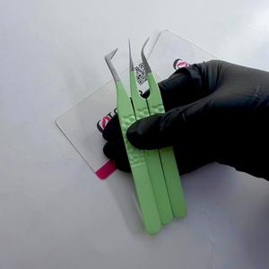 Nouvel ensemble de pinces à cils antistatiques GETUP BROSONS IMPEX en acier inoxydable, pointe lisse de 10 mm, manche confortable vert - Product Image 3