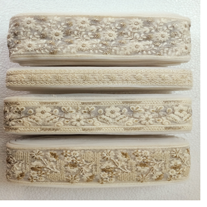 Hecho a medida en color blanco floral bordado en diseños étnicos para diversos fines en diferentes tamaños con lentejuelas trabajo. - Product Image 6