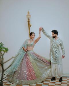 Dernier design de mode pour femmes Vêtements ethniques indiens Faux Georgette Lehenga Choli Avec Dupatta Avec Broderie à Séquence Lourde - Product Image 3