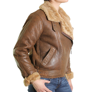 Chaqueta de motorista de cuero de vaca genuino para mujer de alta calidad con chaqueta con forro de cuello de piel de oveja - Product Image 2
