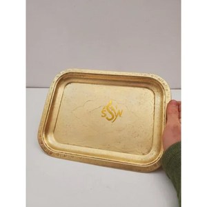 Grands plateaux de service en laiton de conception en forte demande parfaits pour servir des boissons snacks Style élégant couleur or décor de maison et d'hôtels - Product Image 1