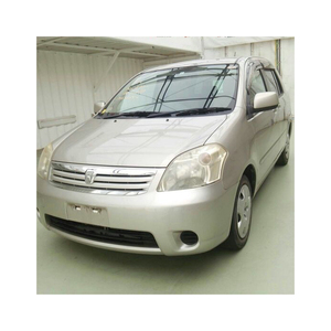 Auto Usado en Venta, Modelo Raum, Volante a la Izquierda, Asientos de Cuero, Tracción Trasera, Transmisión Automática - Product Image 3