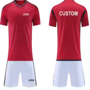 Nouveaux maillots de football unisexes personnalisés pour adultes uniforme de football en polyester d'hiver impression de logo de nom à bas prix vêtements de football personnalisés - Product Image 1