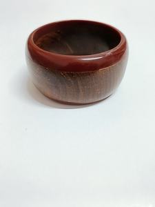 Bracelets de créateur faits à la main en bois et en résine personnalisés de haute qualité Prix personnalisé sur les bracelets ronds faits à la main - Product Image 3