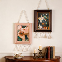 Cadre mural vintage fait main personnalisé avec pompons, décoration abstraite de luxe couleur crème française, cadre photo avec chaîne perlée