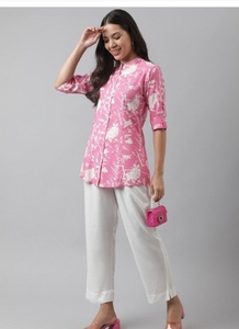 Top acampanado de rayón de viscosa Floral para mujer, ropa larga de oficina, cuello mandarín rosa y blanco, estilo Formal, decoración de botones a la moda tejida - Product Image 6