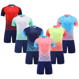 Maillot de football personnalisé respirant et à séchage rapide pour adultes 2023, vêtements de sport pour équipe de football, 100% polyester - Product Image 1