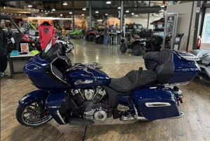 Motocicleta Indian Touring Pursuit Dark Horse 2025 LISTA PARA CONDUCIR con Paquete de Audio PowerBand en Venta - Product Image 5