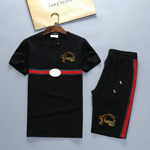 Conjunto de 2 piezas de verano para hombre, camiseta de manga corta y pantalones cortos, camisetas deportivas con cuello redondo de color sólido, trajes informales de talla grande - Product Image 2