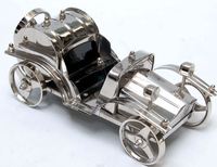 Modèle de voiture ancienne en métal antique fait à la main avec argent polonais pour la décoration de pièce maîtresse de la maison et du bureau 1pc spécification retour à l'école