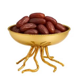 Cuenco Decorativo de Madera con Diseño de Manos Doradas y Dátiles Iluminados, Regalo Islámico para Ramadán - Product Image 6