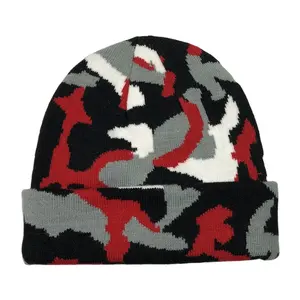 Son yeni tasarım OEM yüksek kalite moda boş akrilik kış kap logosu özel jakarlı camo bere şapka