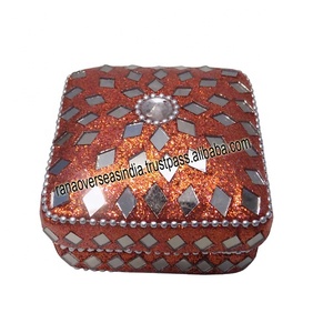 Traditional Iron Sindoor and Jewelry <b>Box</b> With <b>Mirror</b> Design in Assorted Color for Women and Girls - Product Image 4