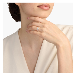 Bague de fiançailles à trois pierres de diamant d'inspiration vintage – Qualité supérieure avec un design élégant et intemporel - Product Image 3