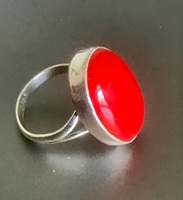 Bague en argent sterling 925 unique en corail rouge Bague faite à la main Bague en pierre précieuse de corail rouge véritable