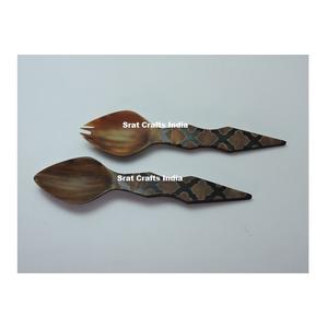 Couverts faits à la main de la meilleure qualité, cuillères à long manche en corne, cuillères à salade en corne pour la vaisselle à prix avantageux, design moderne - Product Image 1