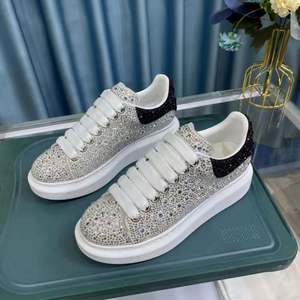 Zapatillas Blancas con Bloques de Color y Suela Brillante con Diamantes, Estilo Tenis, para Entrenamiento, Caminar y Uso Diario para Mujer - Product Image 3