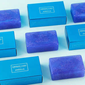 Jabón con Aroma a Musk para Hombre, 200g, Hecho a Mano, Fragancia Duradera, Sin Parabenos, con Aceite de Coco y Glicerina, Color Beige Claro, para Uso en Cuerpo y Rostro - Product Image 4