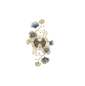 Horloges murales antiques en métal d'inspiration vintage avec des détails complexes pour la décoration intérieure rustique et industrielle au tarif de gros - Product Image 6