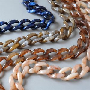 Cadena de eslabones de resina para regalos y creaciones de joyería personalizadas. Cadena de eslabones de resina con colores ricos, perfecta para la moda a bajo costo. - Product Image 5