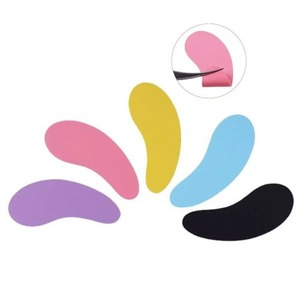 แผ่นซิลิโคนปิดตาแบบสุ่ม 1 คู่ วัสดุสำหรับต่อขนตาในรูปแบบแผ่น - Product Image 1