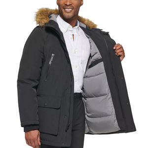 Fabricant professionnel de parkas d'hiver pour hommes avec logo et design personnalisés, parkas pour hommes avec fausse fourrure et poches - Product Image 4