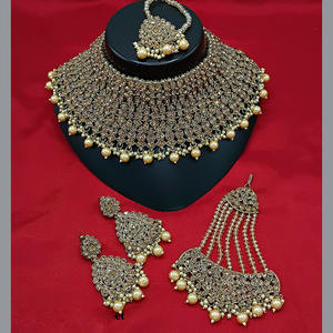 Conjunto de collar de Gargantilla chapado en oro real con piedras austriacas y cuentas delicadas, ideal para ocasiones especiales - Product Image 2