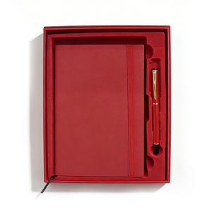 Ensemble cadeau d'affaires de luxe rouge avec un carnet et un stylo exquis pour la prise de notes et l'organisation - Product Image 1