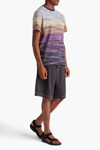 T-shirt à rayures pour hommes Vibrant Purple Yellow & White Gradient avec un T-shirt à col rond bleu audacieux pour tous les jours - Product Image 2