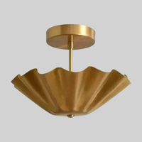 Plafonnier élégant de style mi-siècle, finition or antique, style Sputnik, montage encastré, luminaire suspendu LED rétro moderne, à intensité variable pour la maison