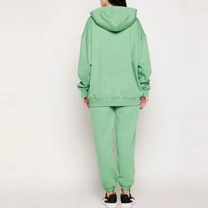 Conjunto Deportivo de 2 Piezas Estilo Urbano, Chándal Personalizado con Estampado Puff para Mujer, Chándal de Algodón Extra Grande al por Mayor para Mujer - Product Image 3