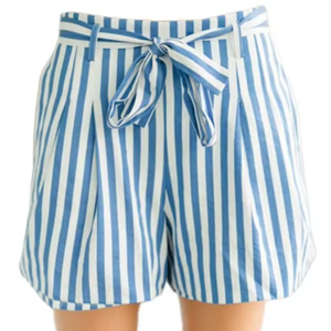 T-shirt court en coton biologique super doux et aéré, facile à enfiler. - Product Image 1