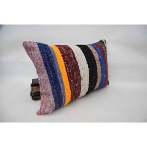 Coussin décoratif tissé multicolore en laine patchwork Kantha 16x24 pouces avec motif vintage - Product Image 3