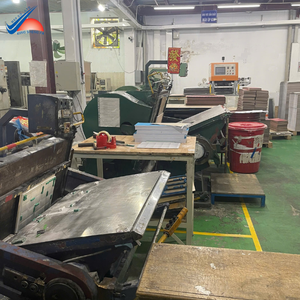 Boîte d'emballage de vêtements haut de gamme personnalisée et imprimée-Matériau de première qualité, laminage mat-Élevez votre présentation de marque de vêtements - Product Image 4