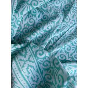 Pareo Oriental Elegante para Cubrir el Traje de Baño - Product Image 2