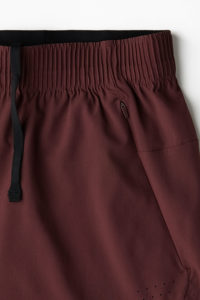 Pantalones cortos deportivos para hombre personalizados al por mayor de secado rápido y cómodos 100% algodón sólido gimnasio correr culturismo pantalones cortos de color granate - Product Image 2