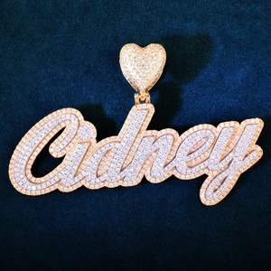 Colgante personalizado de alta calidad con nombre de Hip Hop helado para mujer VVS Moissanite Diamond 925 plateado y chapado en oro al mejor precio - Product Image 1