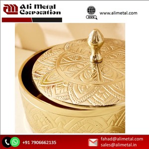 Bougeoir rond en laiton écologique fait à la main avec couvercle impression personnalisable et entièrement personnalisé - Product Image 3