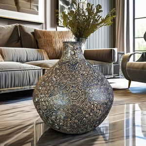 Vente en gros Vase en aluminium sculpté Design côtier classique pour salon Décoration de mariage Vase de table fait main - Product Image 1