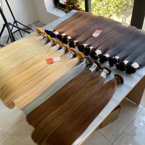 ผมต่อแบบเคเรติน I-Tip สีน้ำตาลเข้มเวียดนาม แบบซุปเปอร์ดับเบิ้ลดรอน เรมี่ เวอร์จิ้น แฮร์ คิวติเคิลเรียงเส้นเดียวกัน ผมต่อแบบฟิวชั่น - Product Image 1