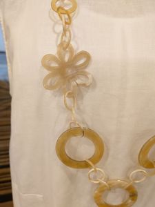 El mejor regalo de boda romántico, collar con colgante de perla de cuerno de búfalo hecho a mano con patrón de forma de niña para amantes y mujeres - Product Image 6