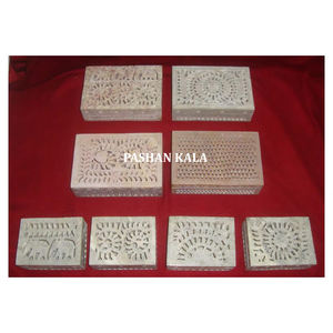 Mayorista y fabricante de joyero tallado de Esteatita natural indio para regalo de negocios y decoración del hogar a bajo precio - Product Image 1