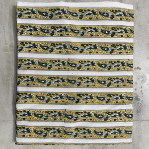 Tela de Algodón Estampada en Bloque, Ligera y Ecológica, Ideal para Confección de Cortinas y Vestidos, Diseño Floral Hecho a Mano en India - Product Image 4