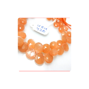 Premium 8 pouces brin naturel pêche pierre de lune facettes en forme de coeur perles de pierre pour la fabrication de bijoux - Product Image 6