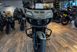 Préparez-vous à rouler en 2025 : moto cruiser Indian Motorcycle Challenger Dark Horse 112 à vendre - Product Image 2