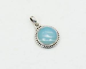 925 argent sterling massif mois de mars pierre de naissance calcédoine bleu aqua avec réglage de lunette pendentif à breloque de forme ronde - Product Image 1